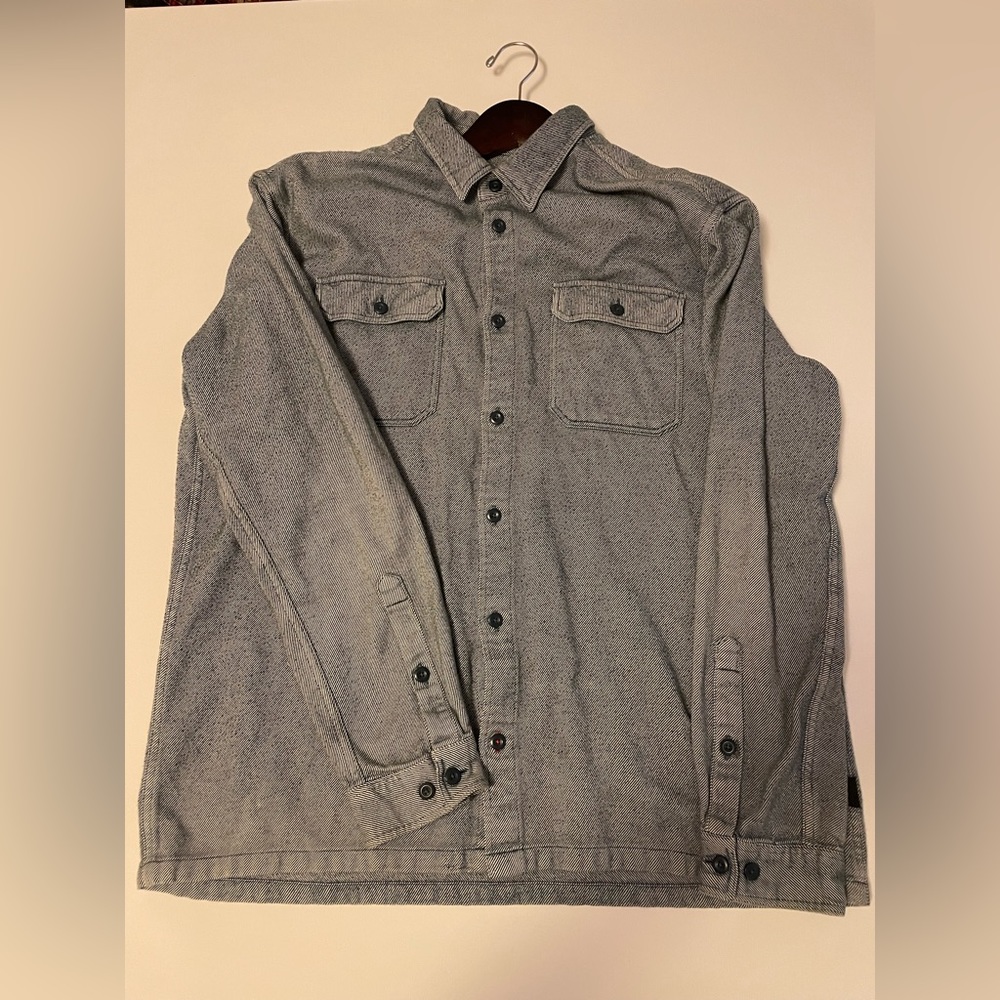 Patagonia Blue Organic Cotton XL shirt - like new